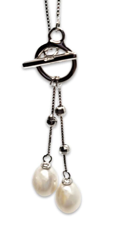 The Loop Pearl Pendant