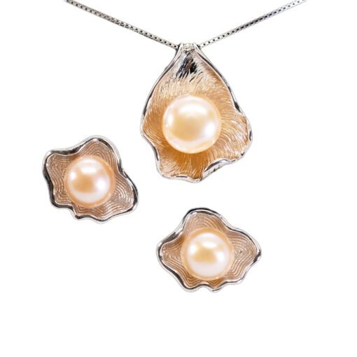 Sea Shell Pearl Set