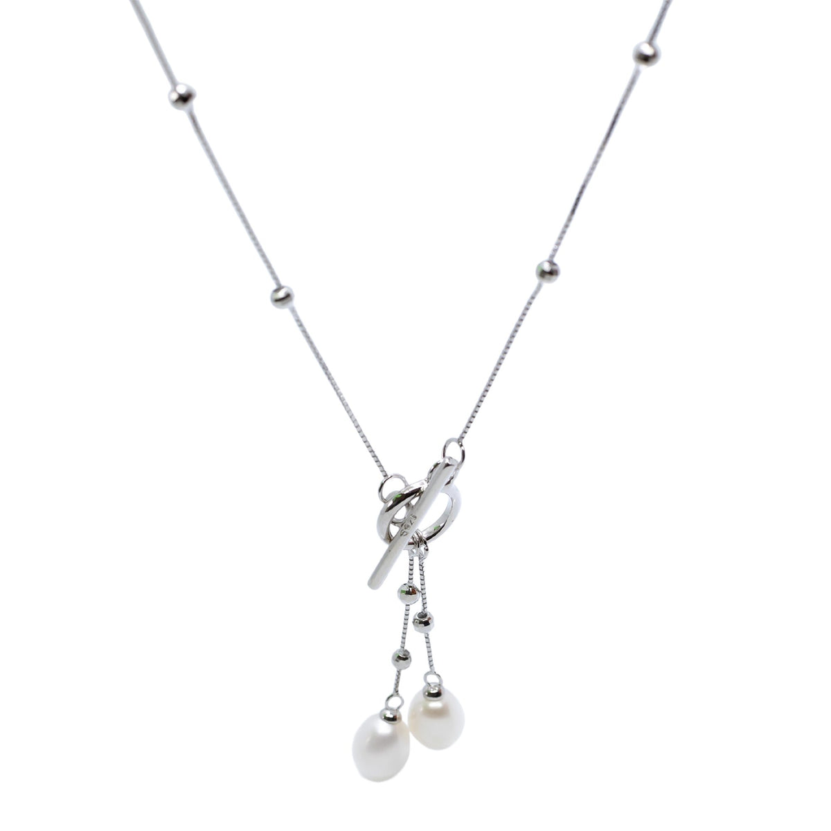 The Loop Pearl Pendant
