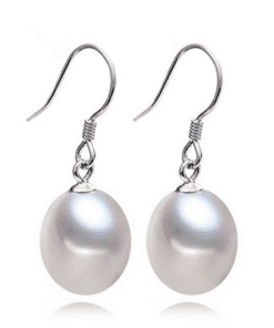 Hanging pearl drop earrings