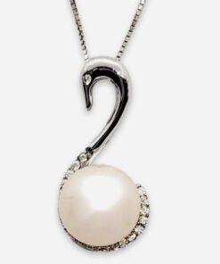 Elegant Swan Pearl Necklace