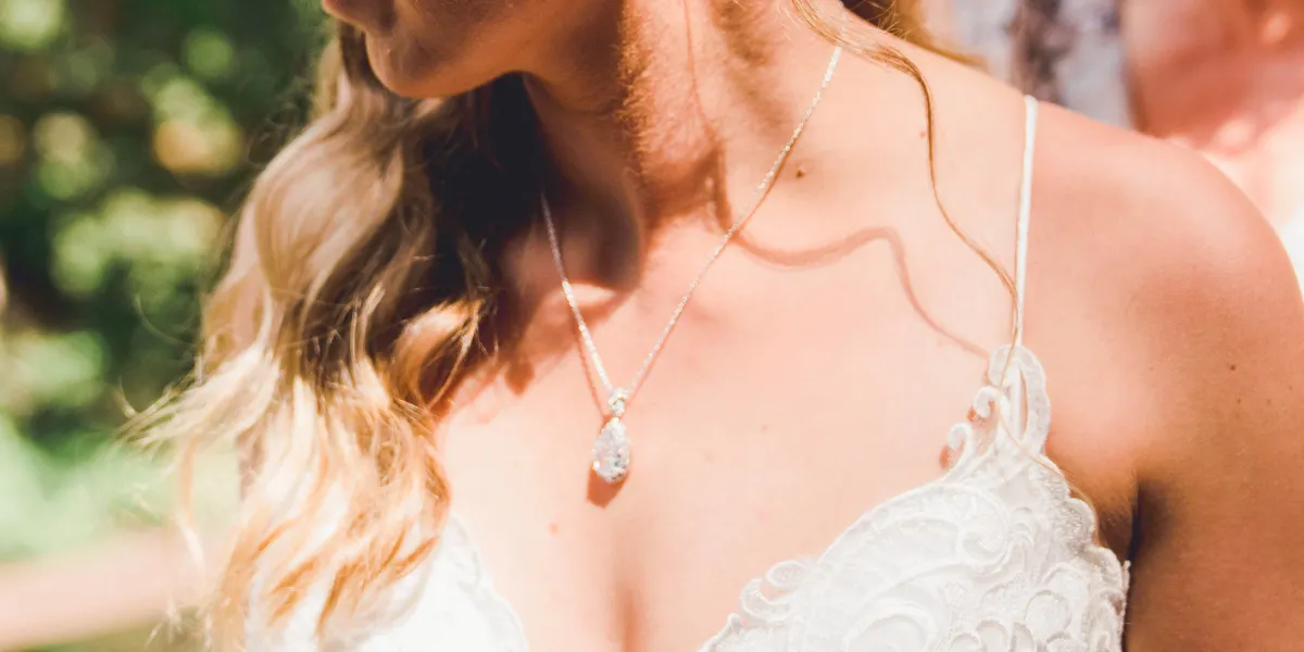 What-are-the-most-elegant-Swarovski-necklaces-for-a-wedding