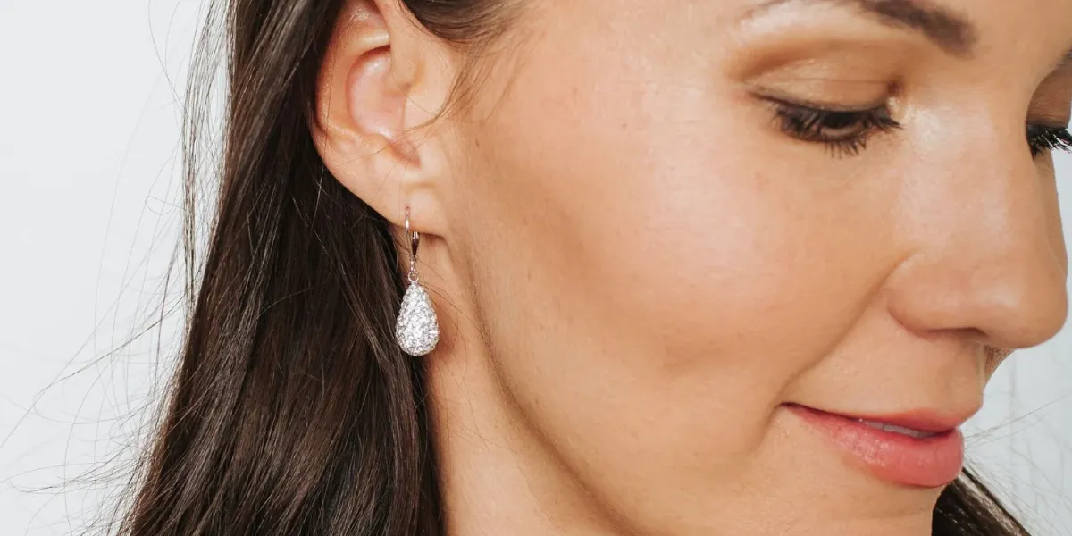 What-makes-Swarovski-earrings-stand-out-from-other-brands